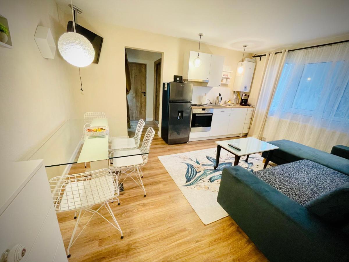 Best Place To Stay-Self Check In-24H Ρέσιτσα Εξωτερικό φωτογραφία